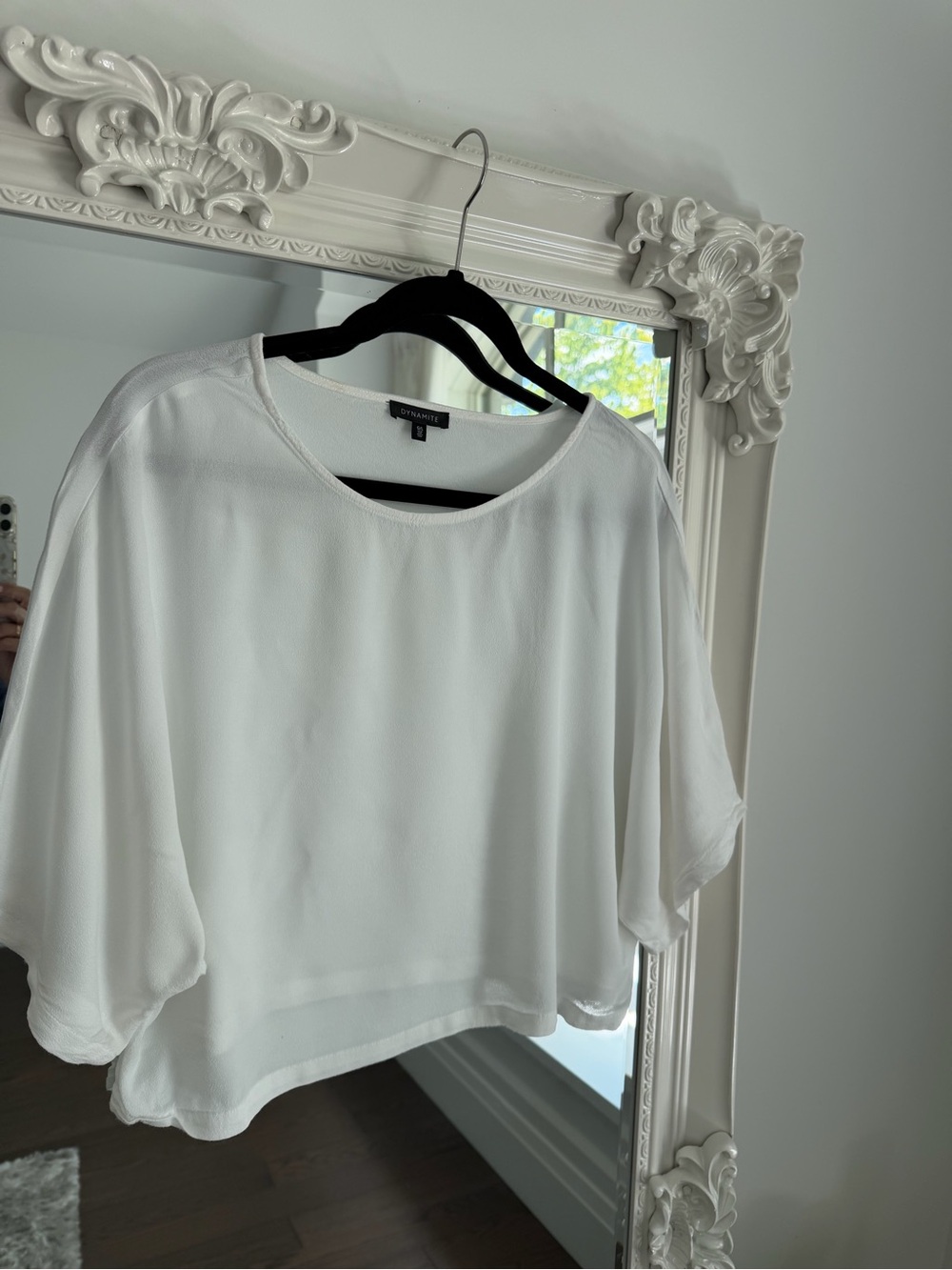 Dynamite White Short Sleeve Cropped Blouse
